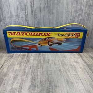 Matchbox 'Superfast' SF-3 Curve & Space Leap Set Case Only Vinyl Plastic Canada
